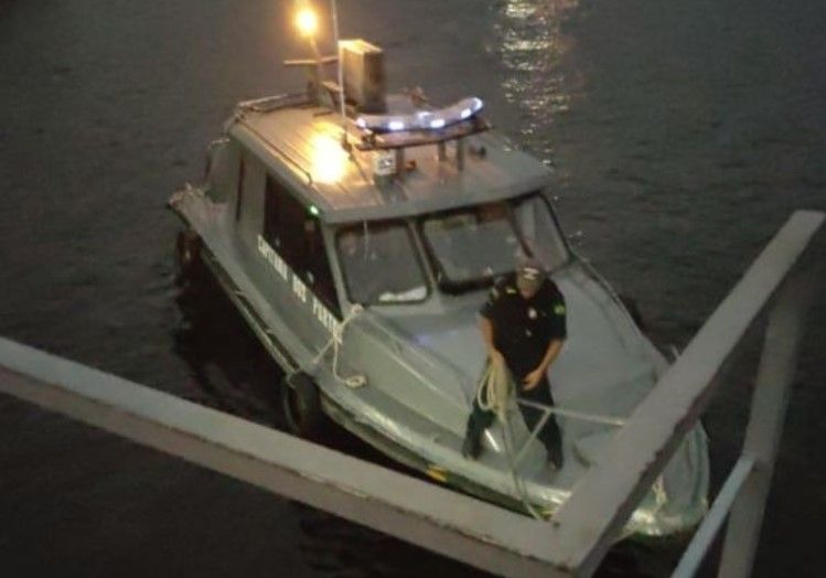 Jovem desaparece após caiaque virar na Ponta Negra