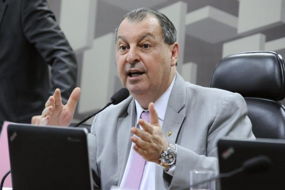 Perspectiva: Omar Aziz lidera corrida ao Senado no Amazonas