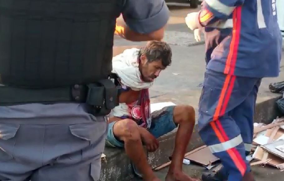 Homem é esfaqueado no Centro de Manaus
