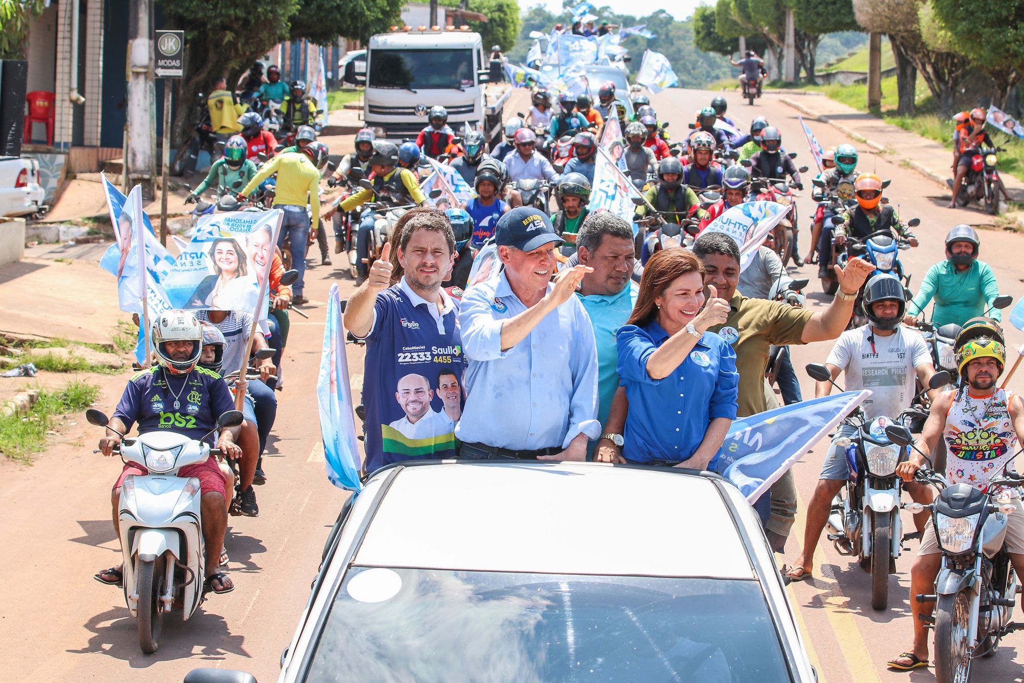Em Presidente Figueiredo, Arthur Neto reforça compromisso com potencial turístico da cidade
