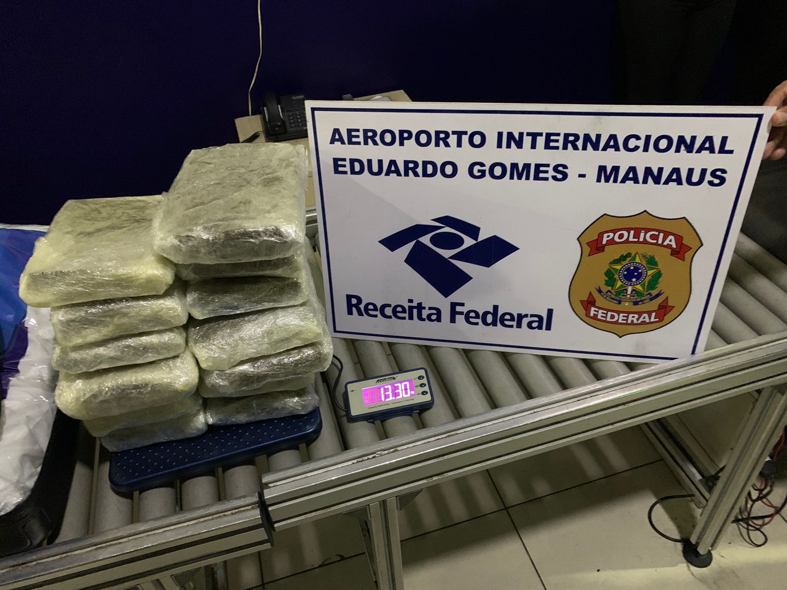 Receita Federal apreende 11 quilos de skunk no aeroporto de Manaus