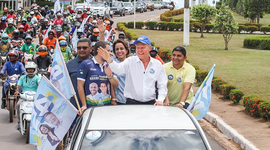 Arthur recebe título de cidadão de Presidente Figueiredo e diz que mandato marcará nova época para o Amazonas