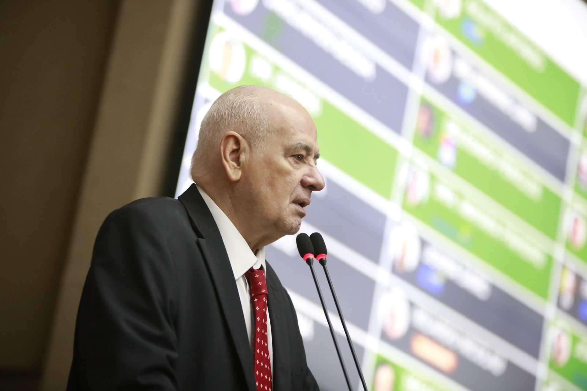 Serafim cobra investigação sobre falta de manutenção de pontes na BR-319 por empresa sem licitação