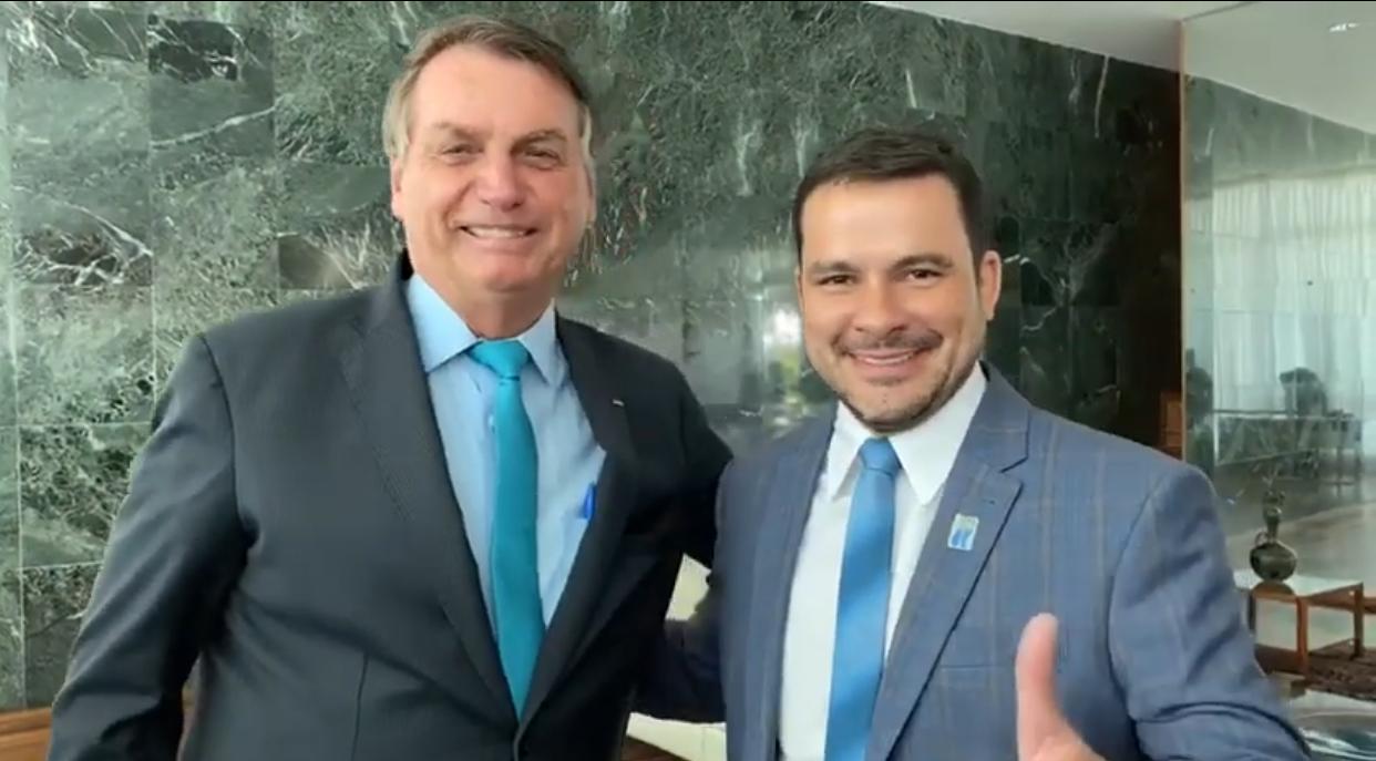 Já condenado por fake news, Alberto Neto volta a mentir para agradar Bolsonaro