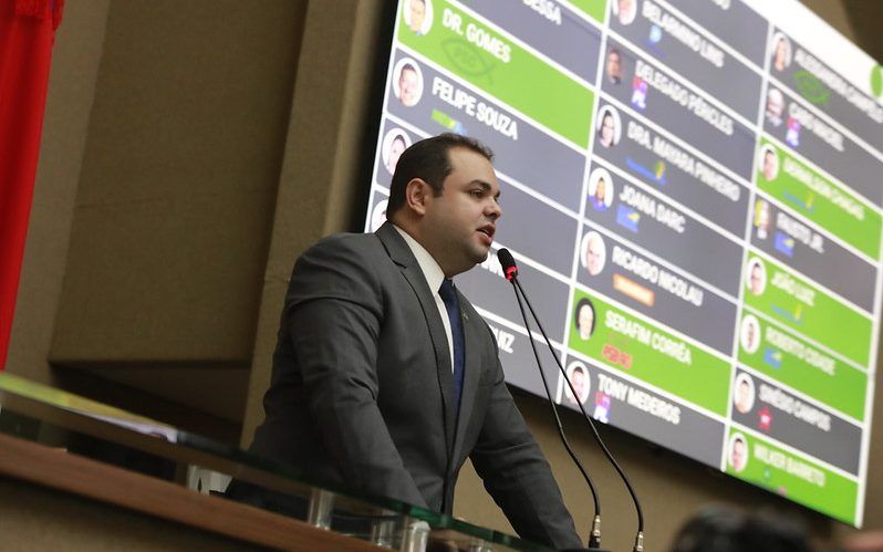 Roberto Cidade parabeniza vitórias para o Governo do AM e para presidência da República