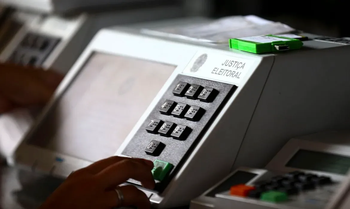 Segundo turno teve 570 mil votos válidos a mais do que o primeiro