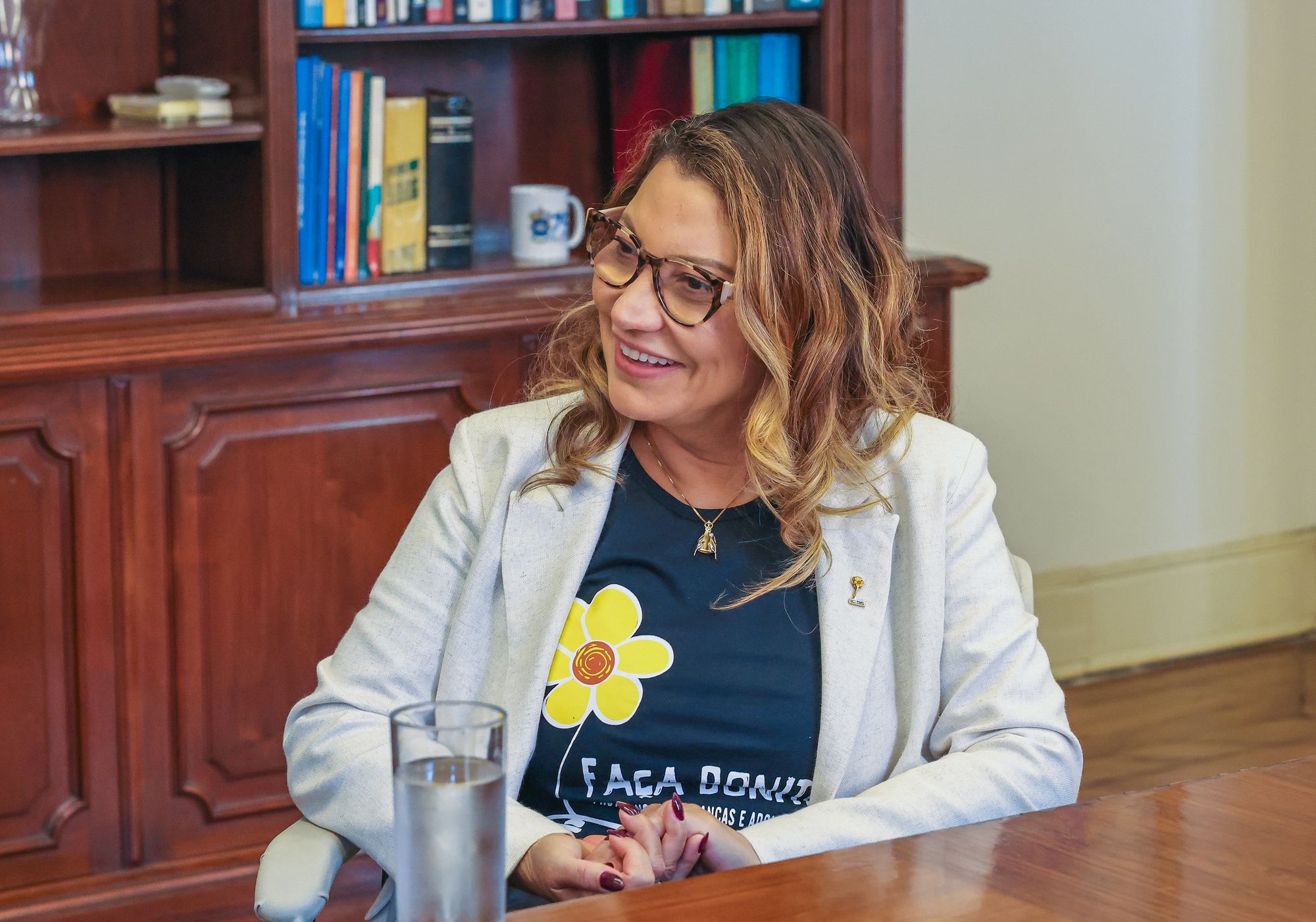 Janja quer desempenhar 'papel de articulação com a sociedade'