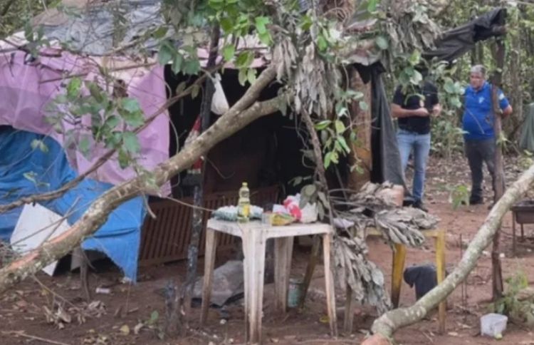 Homem é preso suspeito de matar a companheira e dormir ao lado do corpo