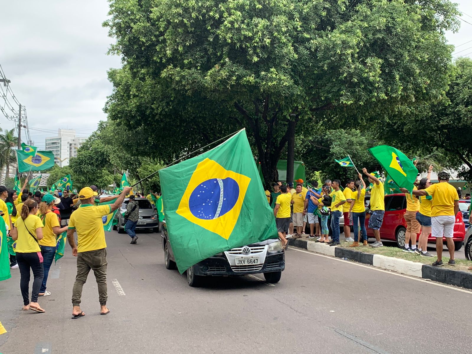 Patriotas do CMA acreditam em 'mensagem cifrada' e que Exército tomará o poder em 15 de novembro