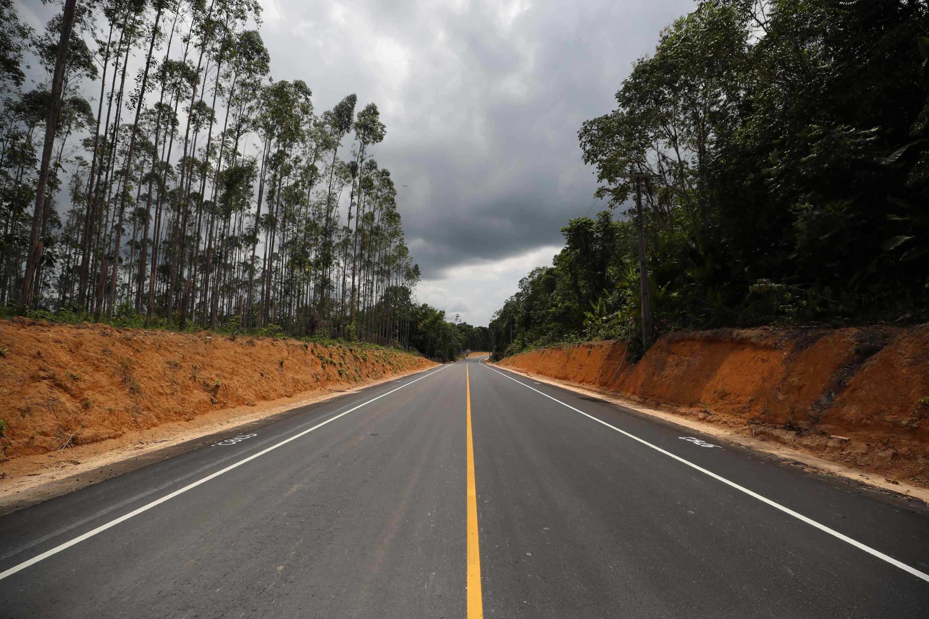 Governo do AM conclui novo asfaltamento em mais de 70 quilômetros da AM-010