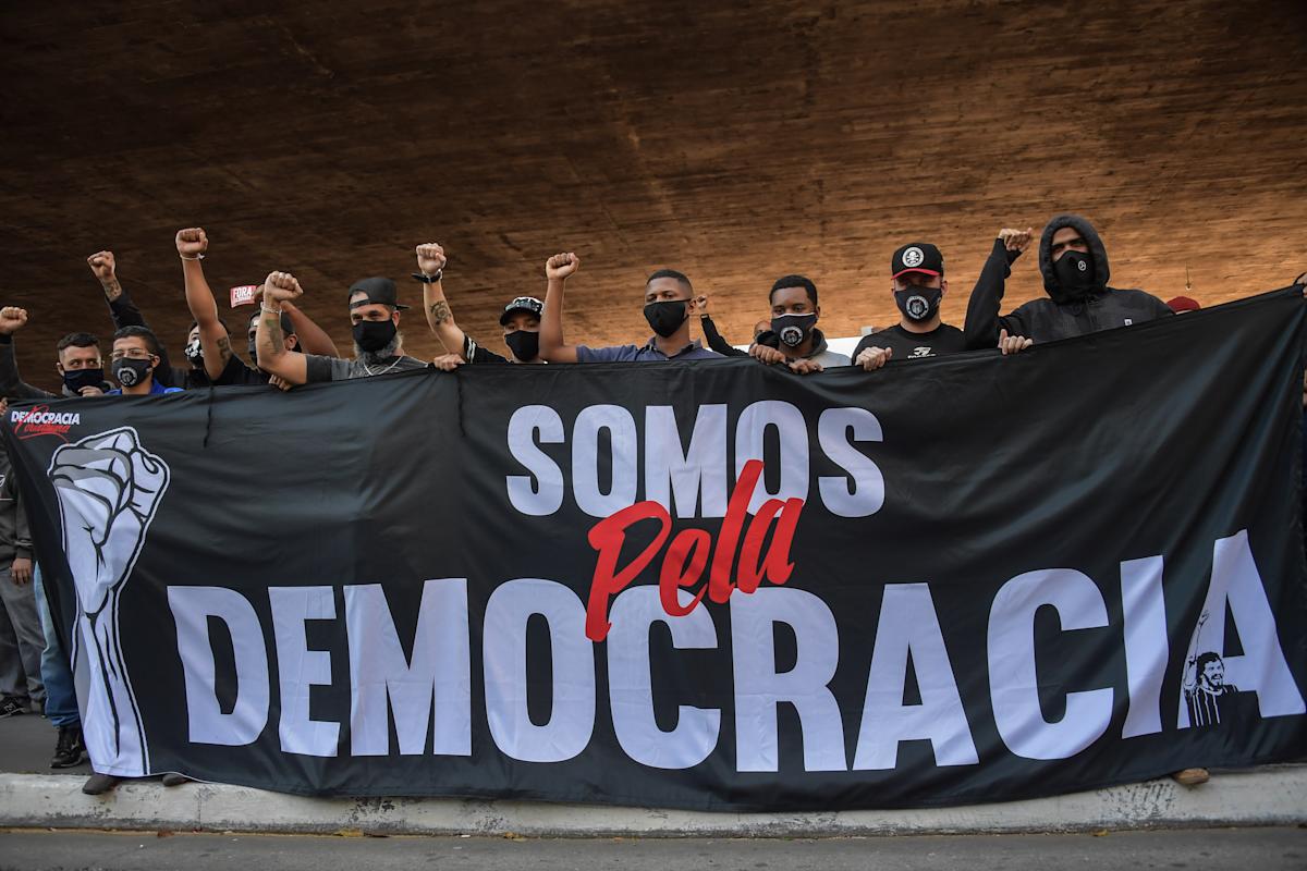 Democracia, eu quero uma pra viver