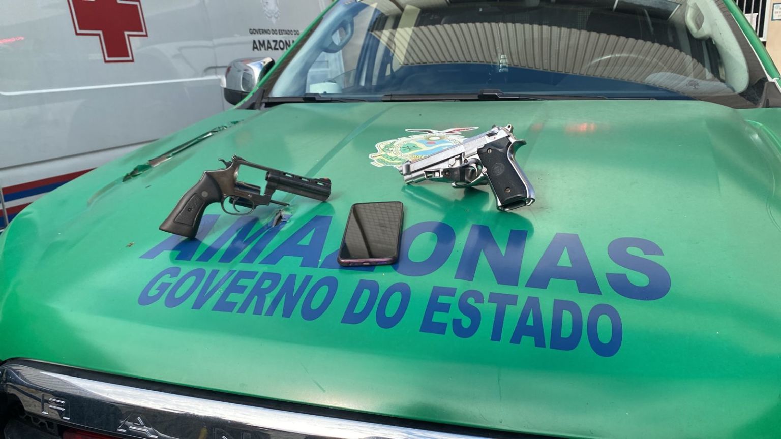 Homem morre e outro fica ferido em tiroteio com a polícia na zona leste de Manaus