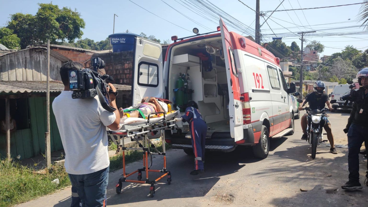 Homem tenta roubar casa de pastor, cai de laje e vai preso em Manaus