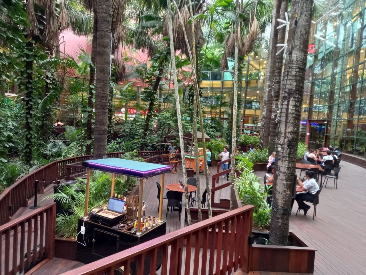 ‘Deck Buritizal’ reabre ao público com novidades no Manauara Shopping