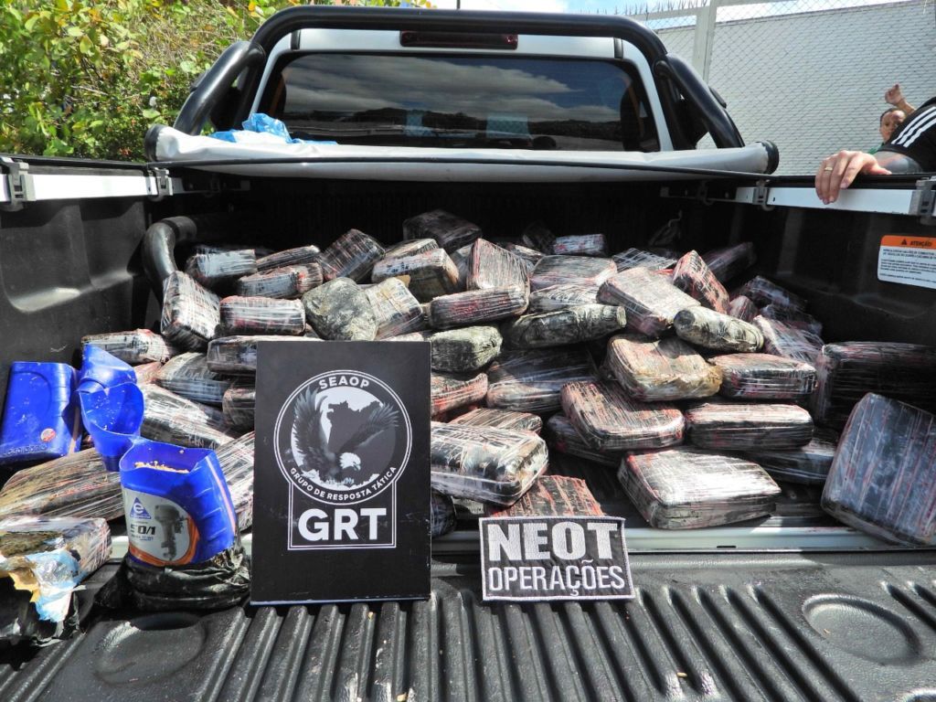 Mais de 400 quilos de drogas são apreendidos na zona Leste
