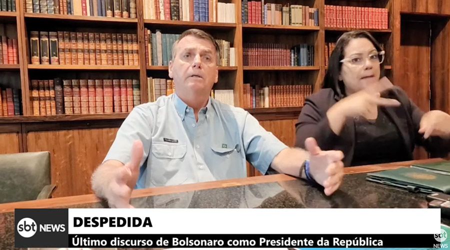 Em live de despedida, Bolsonaro deixa claro que não dará golpe