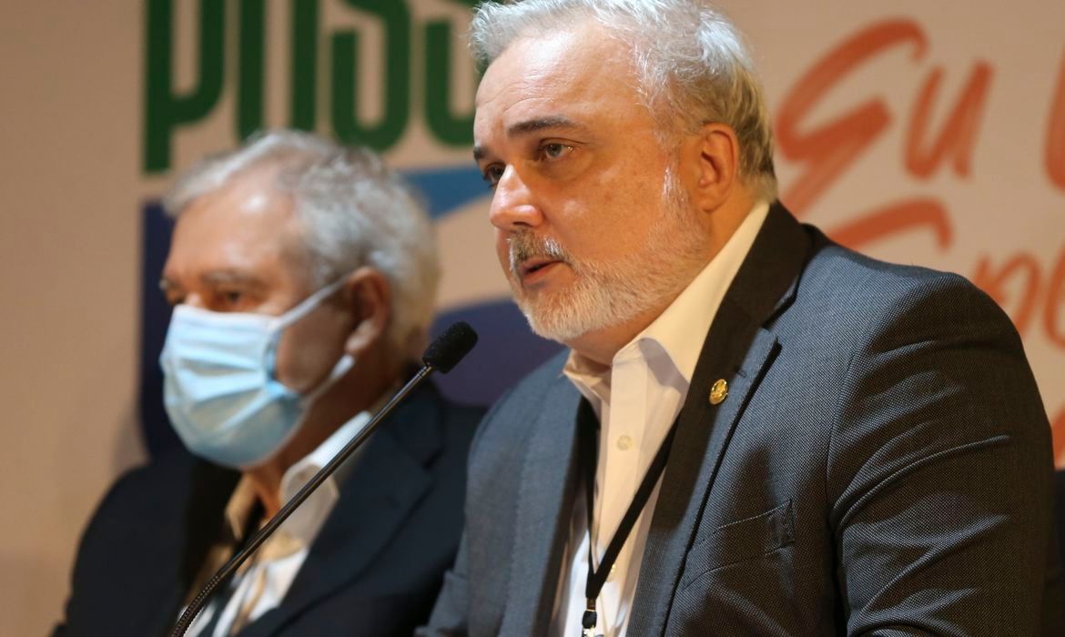 Lula anuncia Jean Paul Prates para presidência da Petrobras