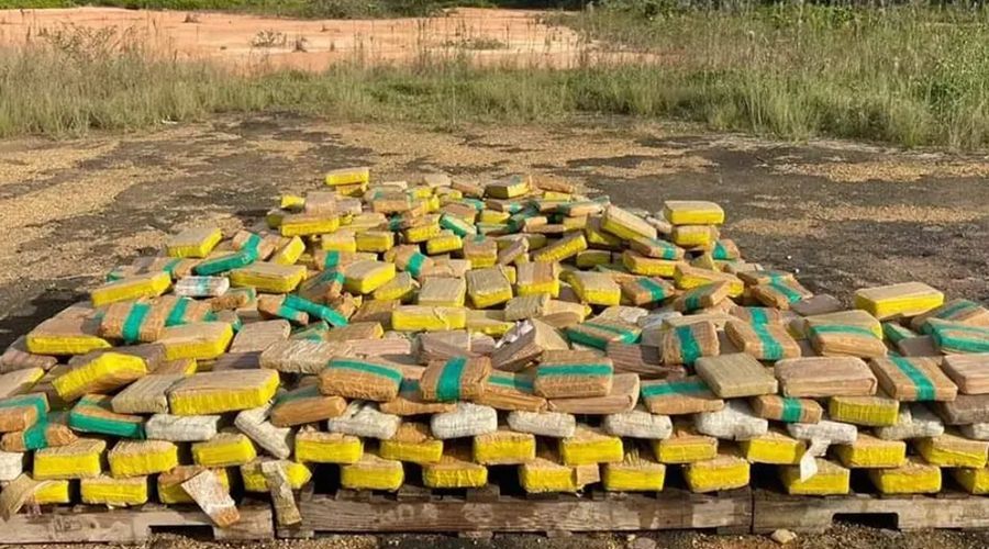 Exército apreende 927 kg de droga na fronteira do Amazonas com a Colômbia