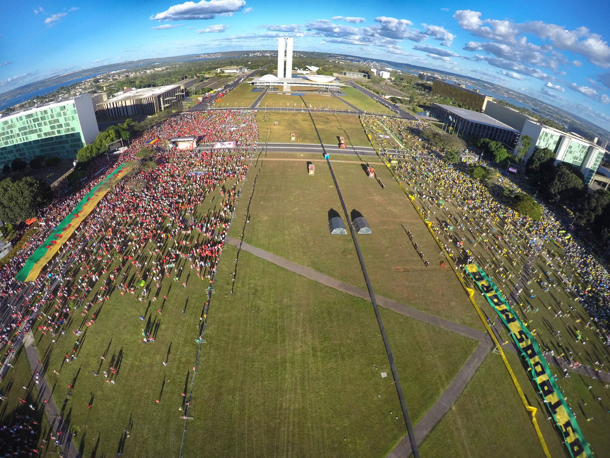 Direita x esquerda ainda faz sentido?