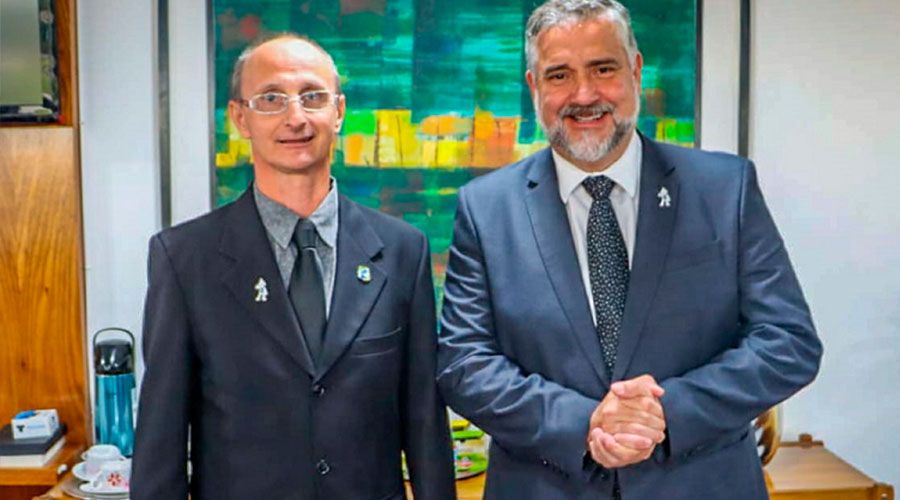 Secom firma parceria com Conselho Nacional de Saúde para combater notícias falsas