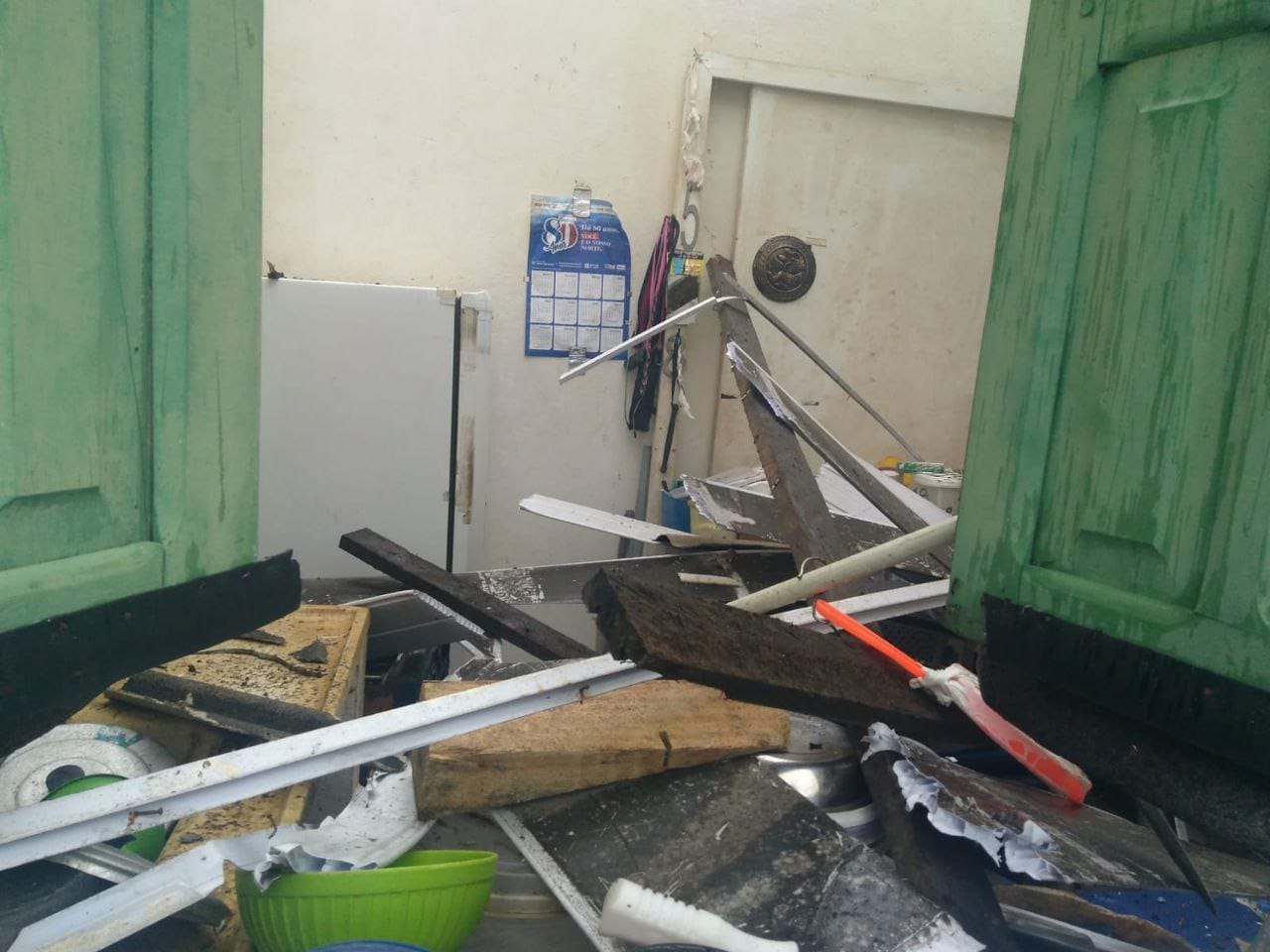 Bombeiros atendem ocorrência de vazamento de gás de cozinha, na Cidade Nova