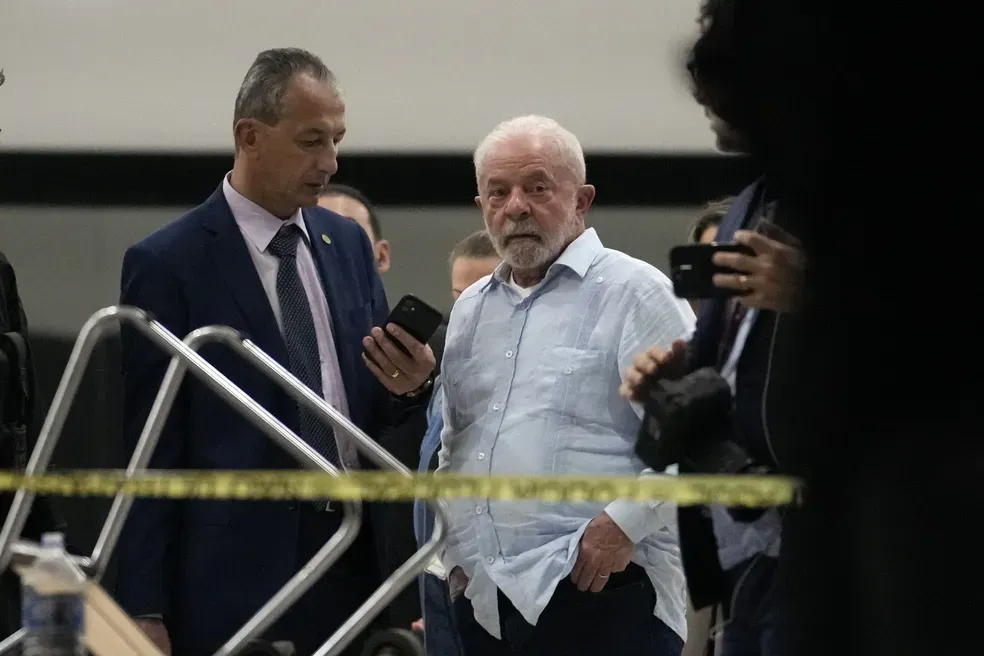 Lula se reúne com ministros do STF e com chefes das Forças Armadas