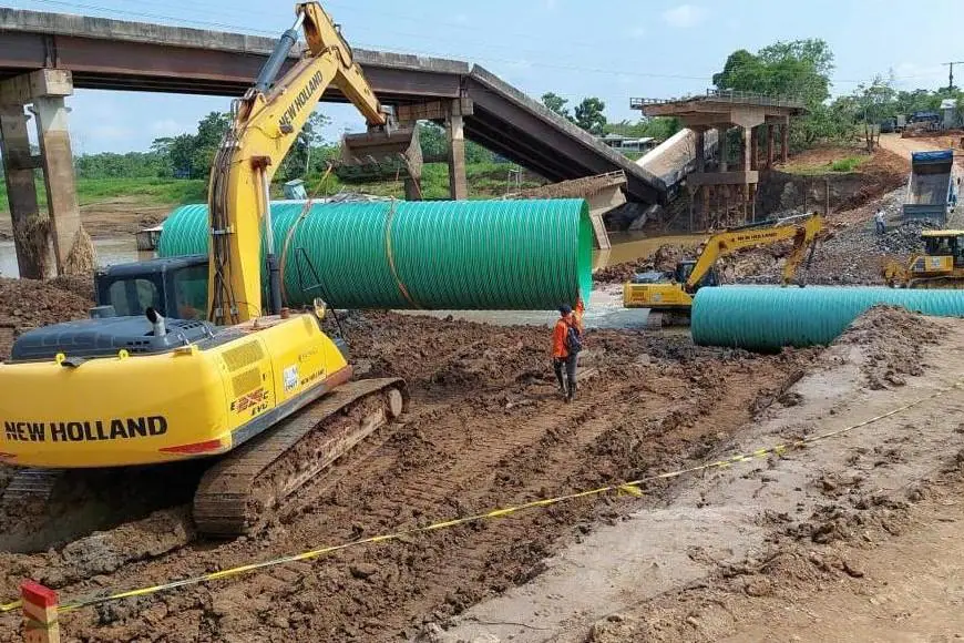 Dnit interrompe tráfego em trecho da BR-319 nesta quinta-feira