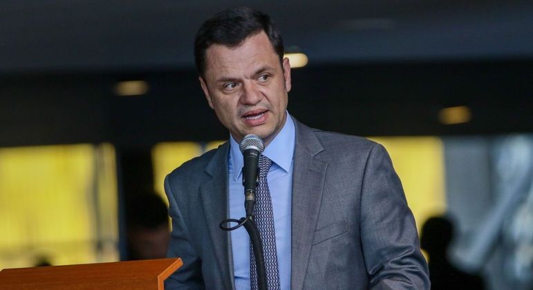 Secretário de Segurança Pública do DF, aliado de Bolsonaro, é exonerado