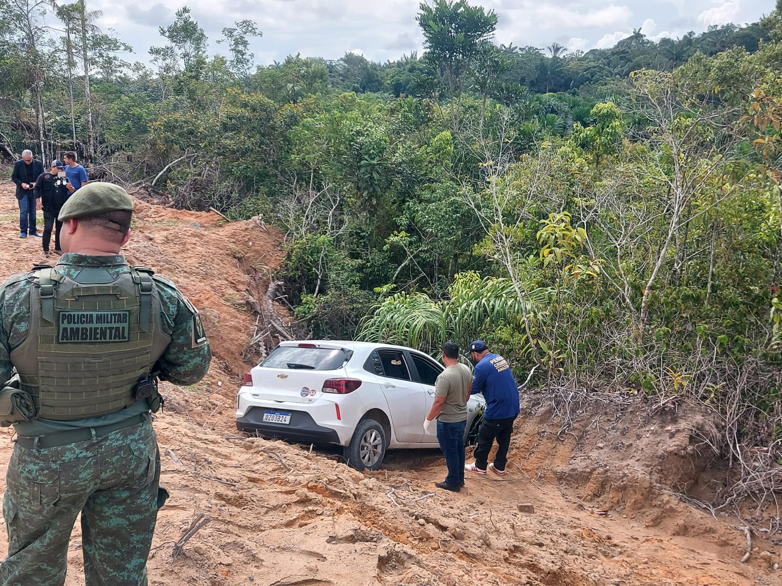 Operação prende outros quatro policiais da Rocam por chacina na AM-010