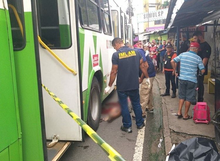 Idoso morre esmagado por ônibus da linha 127 em Manaus