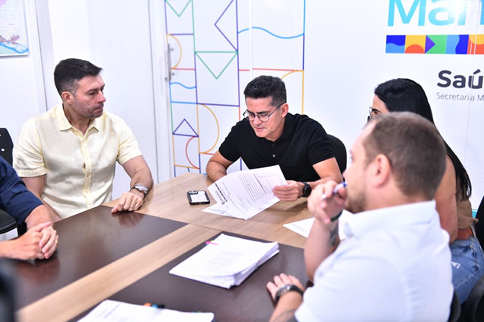 David Almeida assina a nomeação de mais 674 aprovados no concurso da Semsa