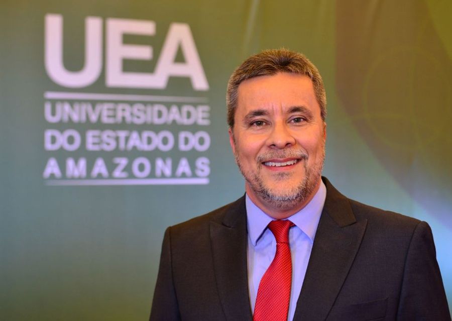 Ex-reitor da UEA, Cleinaldo Costa assume cargo no Ministério da Saúde
