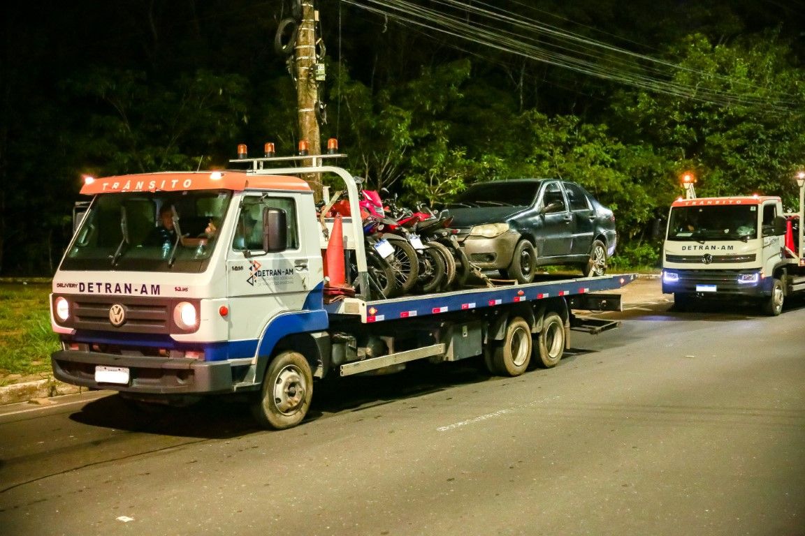 Detran-AM e PM desarticulam 'rolezinho' e 'racha', na zona oeste de Manaus