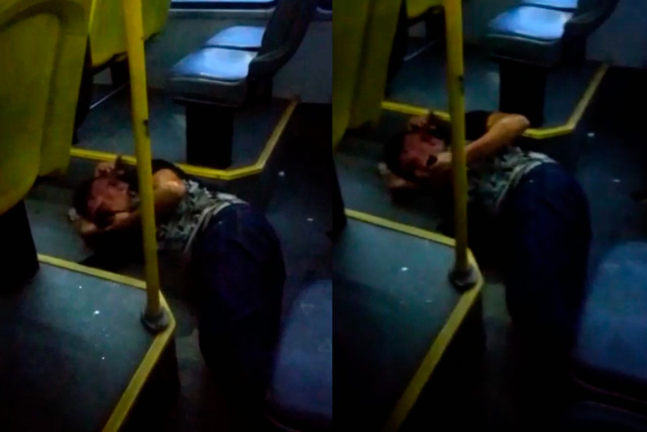 Vídeo: Passageiros do 640 reagem a assalto e espancam bandido em Manaus