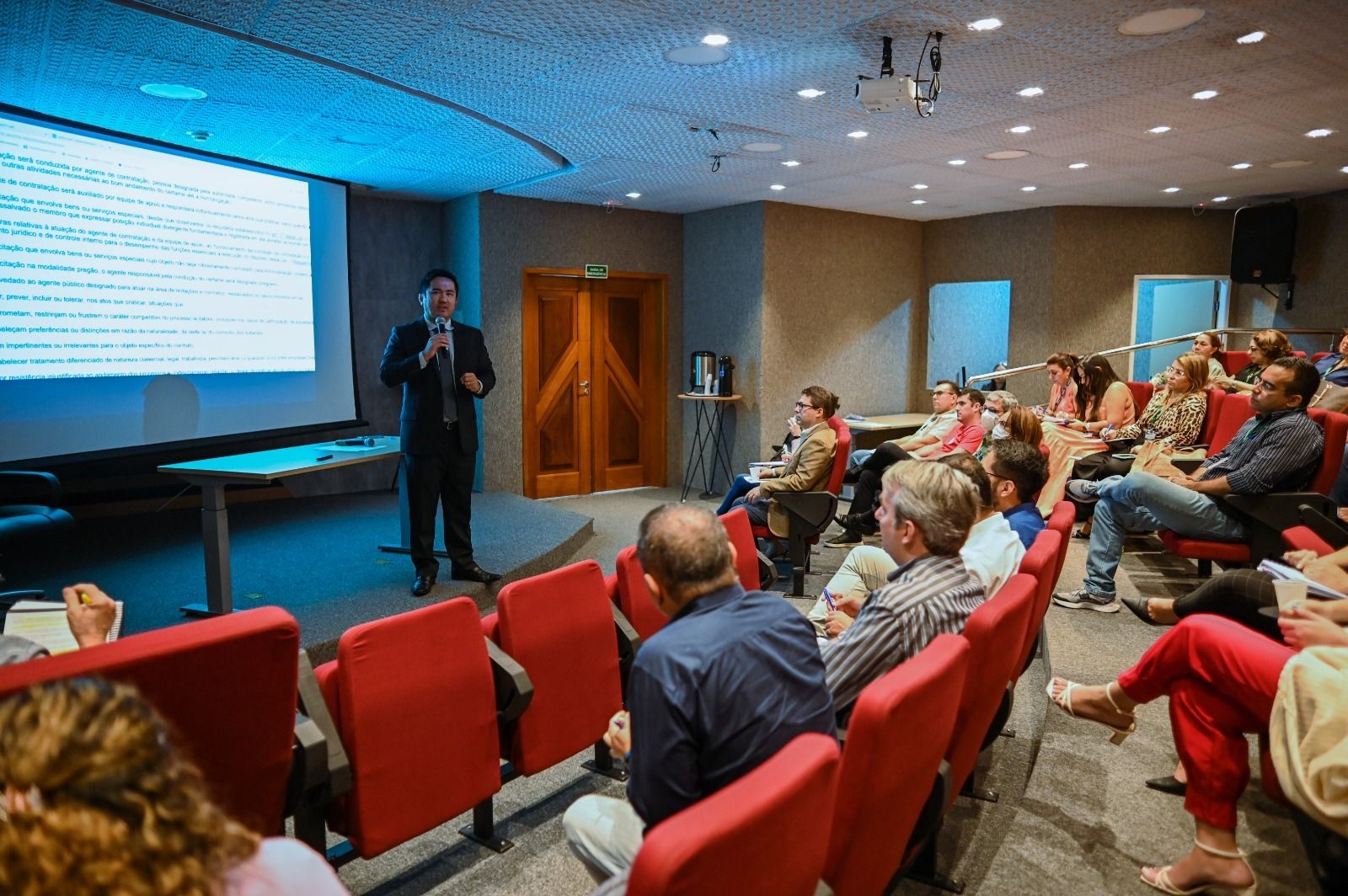 Escola do Legislativo da CMM oferece curso sobre a Zona Franca de Manaus