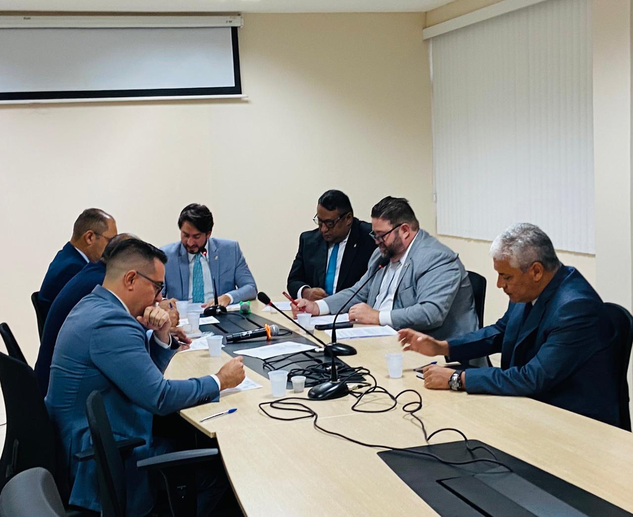 CPI da Águas de Manaus divulga canal de denúncias contra a concessionária