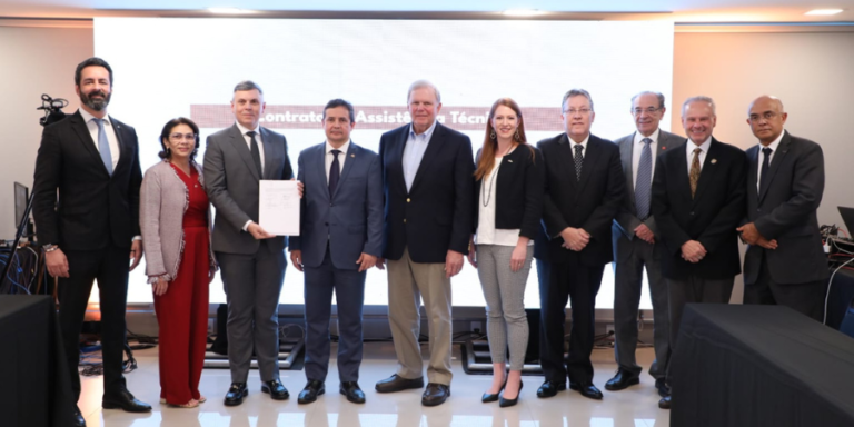 Vice-presidente do IRB, Conselheiro do TCE-AM participa de acordo firmado com agência americana