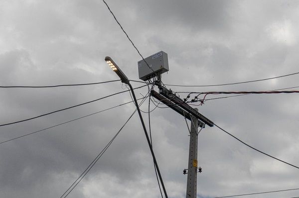 CMM aprova projeto que barra instalação de medidores aéreos de energia em Manaus