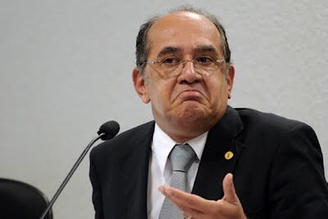 Gilmar Mendes se desculpa com Casseta e Planeta