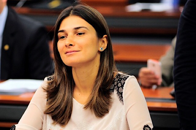 Rebecca deixa Suframa atirando