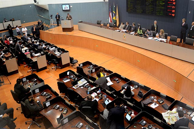 Amazonino é aguardado na CMM nesta quinta. Será que ele vai?