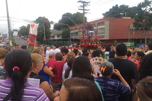 Cachoeirinha vai às ruas Em louvor a Santa Rita