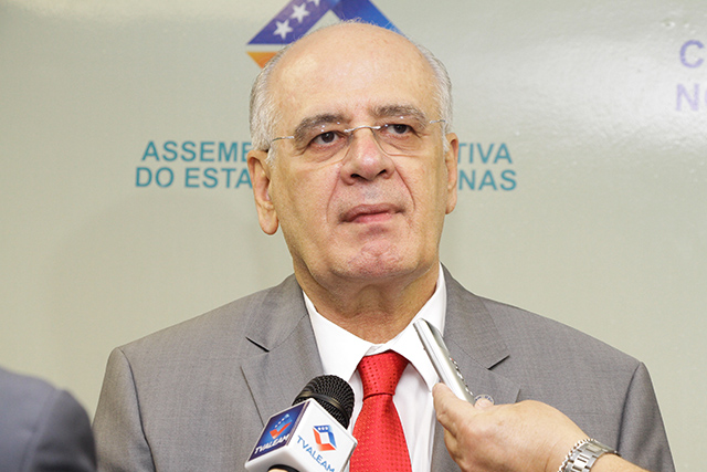 Serafim diz que, se partido quiser, será candidato