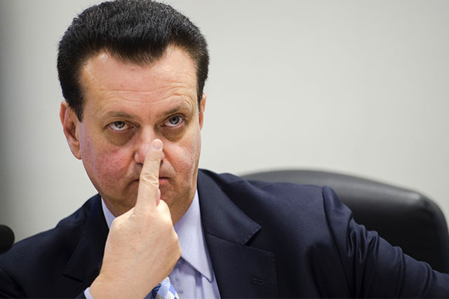 Quem manda no PSD no AM é Omar Aziz, diz Kassab