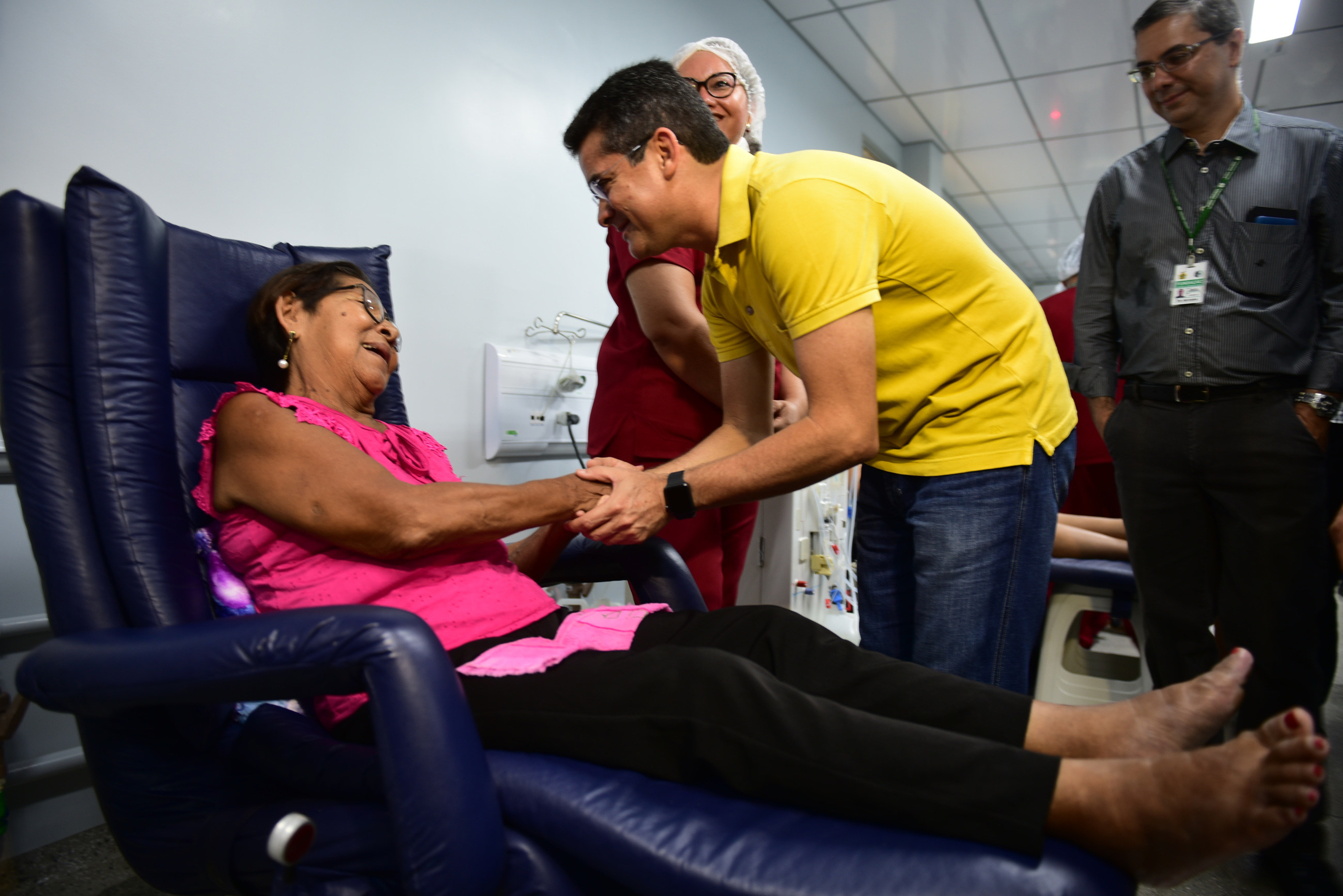 Manaus ganha centro público de hemodiálise