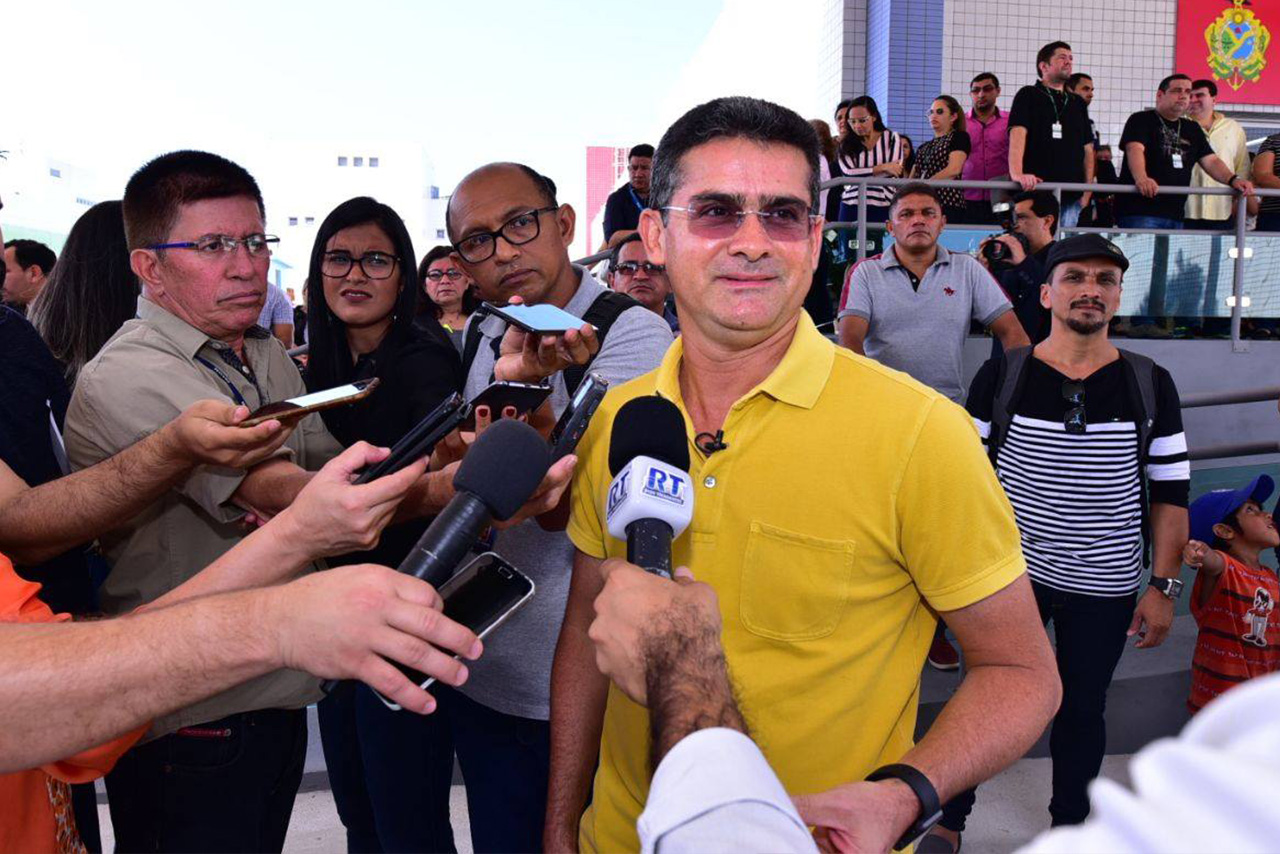 David Almeida responde ao prefeito Arthur Neto