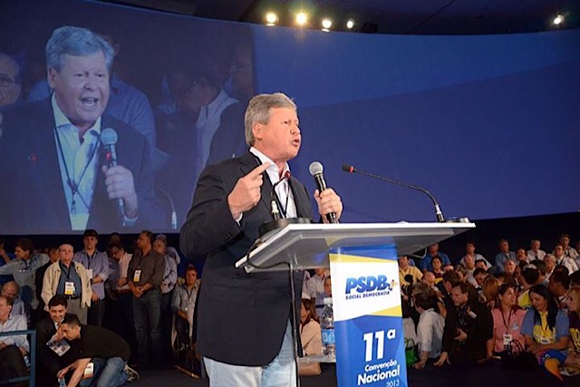 Arthur critica critérios do PSDB