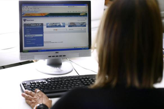 Receita abre consulta ao segundo lote de restituição do IR