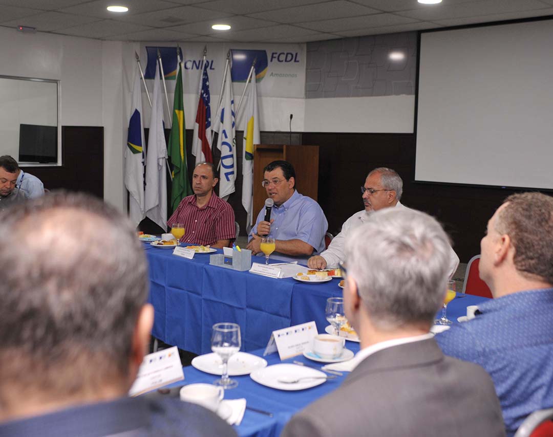 Braga assina carta de compromisso para o Comércio 