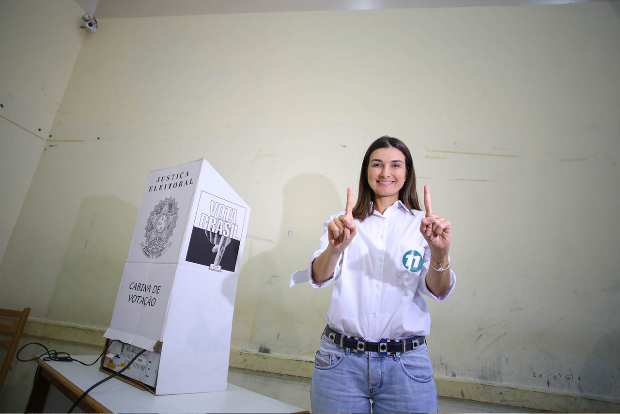 Rebecca diz que foi bombardeada com mentiras